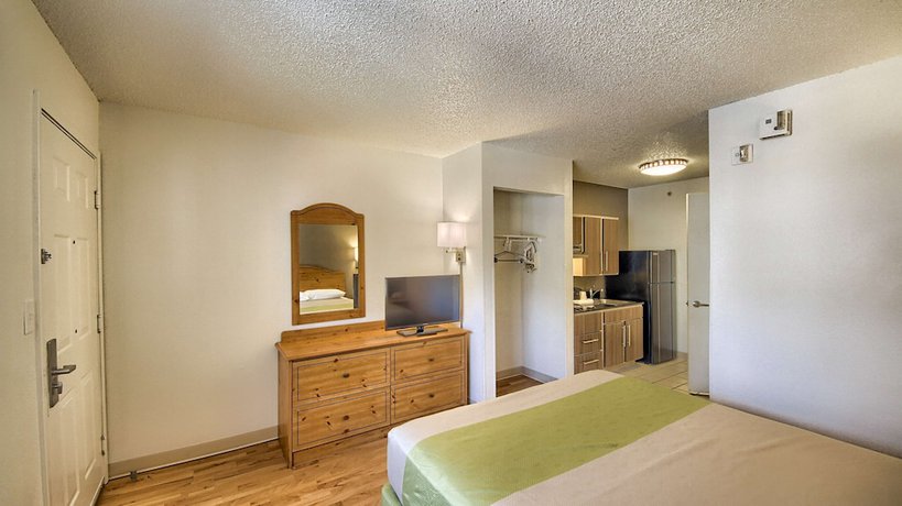 Imagen de la habitación del Hotel Studio 6 San Antonio, Tx - Six Flags. Foto 5