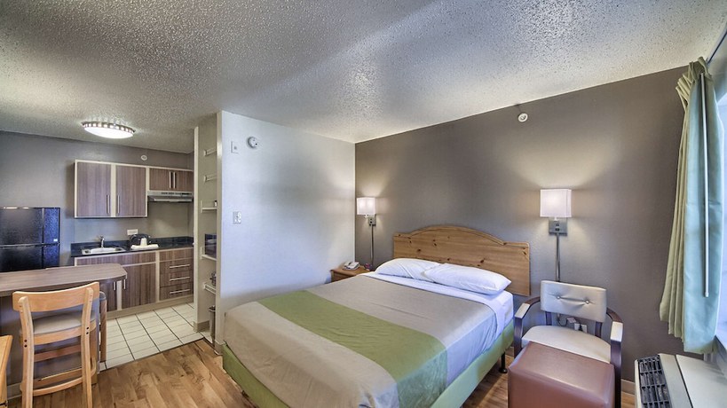 Imagen de la habitación del Hotel Studio 6 San Antonio, Tx - Six Flags. Foto 7