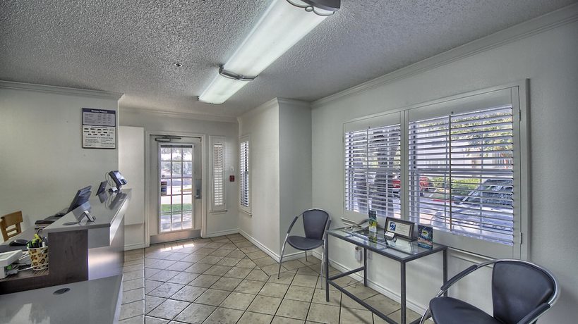 Imagen de los interiores del Hotel Studio 6 San Antonio, Tx - Six Flags. Foto 18