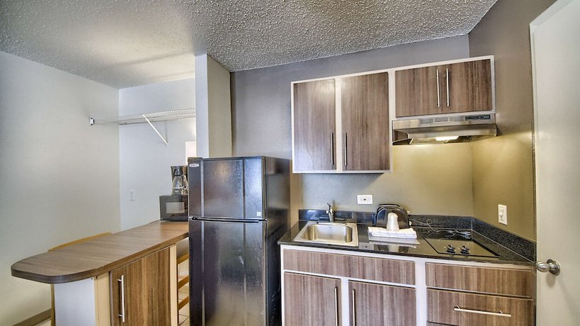 Imagen de la habitación del Hotel Studio 6 San Antonio, Tx - Six Flags. Foto 11