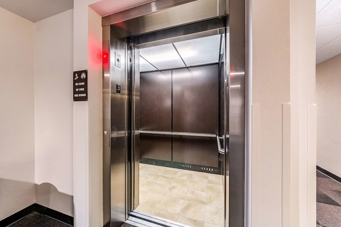 Imagen de los interiores del Hotel Studio 6 San Marcos, TX. Foto 17