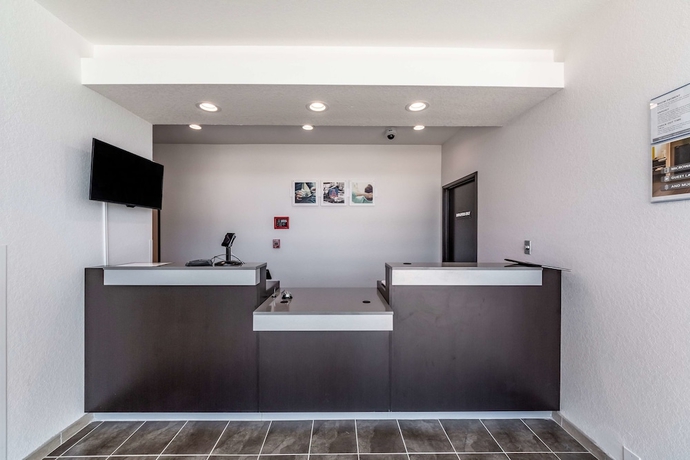 Imagen de los interiores del Hotel Studio 6 San Marcos, TX. Foto 18