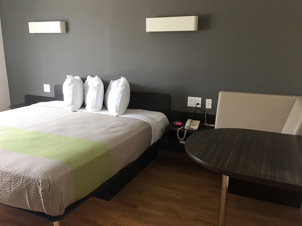 Imagen de la habitación del Hotel Studio 6 San Marcos, TX. Foto 12