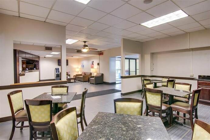 Imagen general del Hotel Studio 6 Suites Clarion, PA. Foto 1