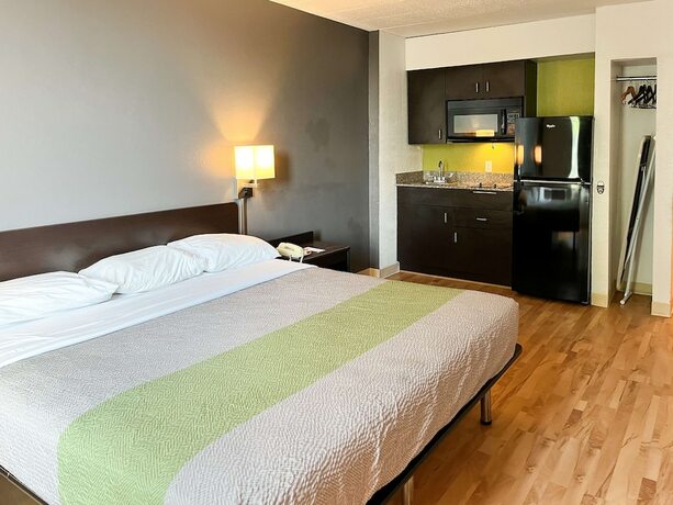 Imagen de la habitación del Hotel Studio 6 Suites Clarion, PA. Foto 16