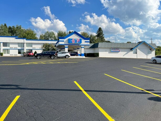 Imagen general del Hotel Studio 6 Suites Clarion, PA. Foto 10