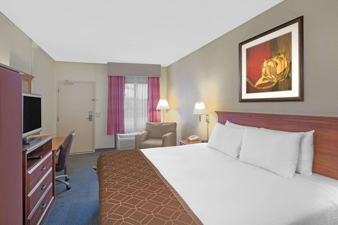Imagen de la habitación del Hotel Studio 6 Suites Jacksonville, NC. Foto 4