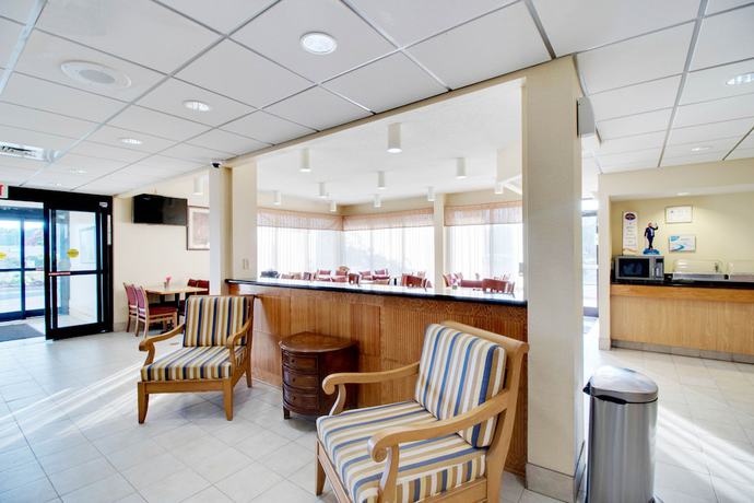 Imagen de los interiores del Hotel Studio 6 Suites Jacksonville, NC. Foto 18