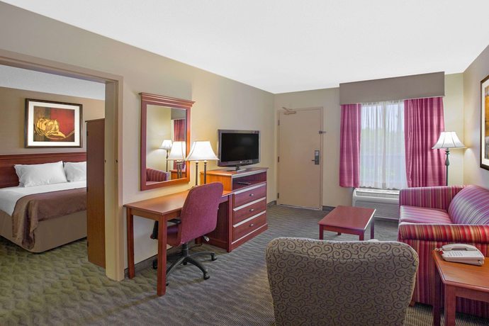 Imagen de la habitación del Hotel Studio 6 Suites Jacksonville, NC. Foto 16