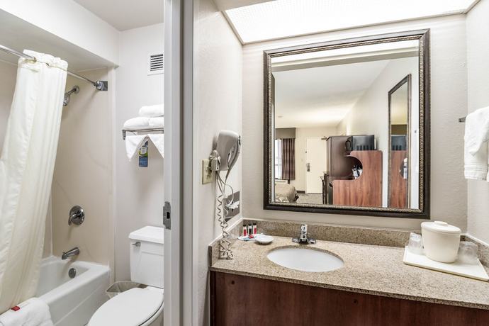 Imagen de la habitación del Hotel Studio 6 Suites Jacksonville, NC. Foto 17