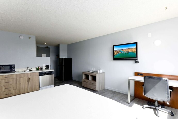 Imagen de la habitación del Hotel Studio 6 Suites Lake Havasu City, Az. Foto 11