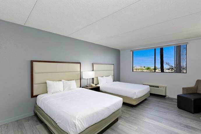 Imagen de la habitación del Hotel Studio 6 Suites Lake Havasu City, Az. Foto 15