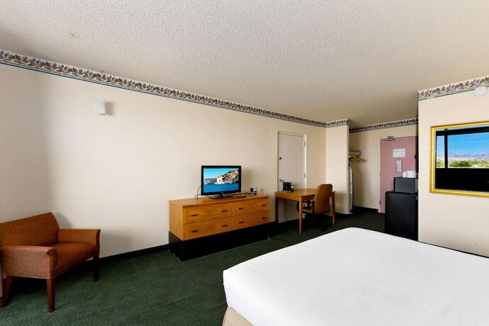 Imagen de la habitación del Hotel Studio 6 Suites Lake Havasu City, Az. Foto 18