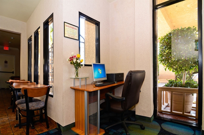 Imagen de los interiores del Hotel Studio 6 Suites Lawndale, Ca – South Bay. Foto 7