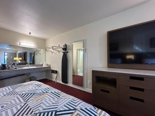 Imagen general del Hotel Studio 6 Suites Santa Ana, CA. Foto 7