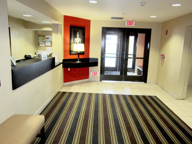 Imagen de los interiores del Hotel Studio 6 Suites Seattle Kent WA. Foto 19