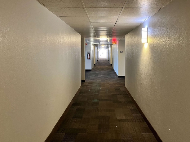 Imagen de los interiores del Hotel Studio 6 Suites Springfield, OH. Foto 10