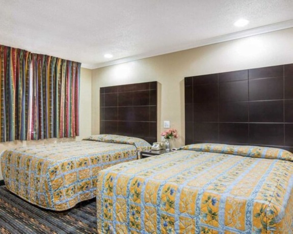 Imagen de la habitación del Hotel Studio 6 Suites &ndash; San Bernardino, CA. Foto 4