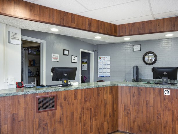 Imagen de los interiores del Hotel Studio 6 Suites &ndash; Wytheville, VA. Foto 19