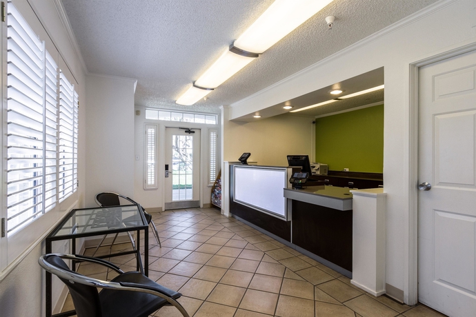 Imagen de los interiores del Hotel Studio 6 Tempe, Az. Foto 17