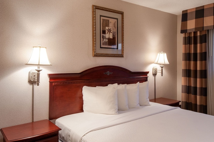 Imagen de la habitación del Hotel Studio City Court Yard. Foto 11