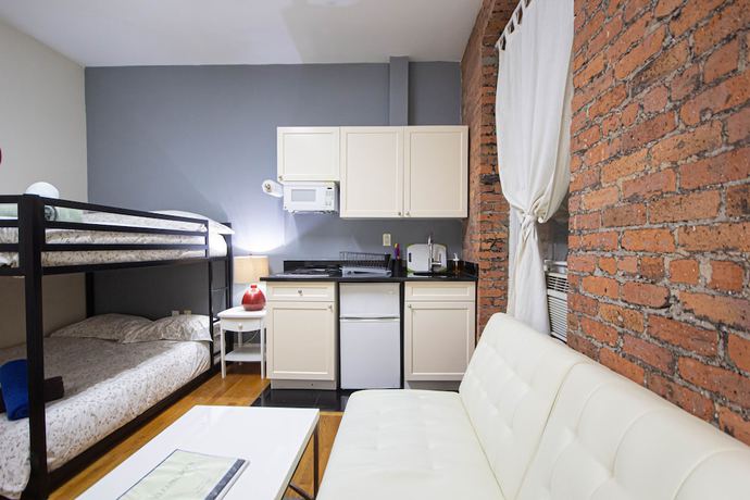 Imagen de la habitación del Hotel Studio Plus. Foto 13