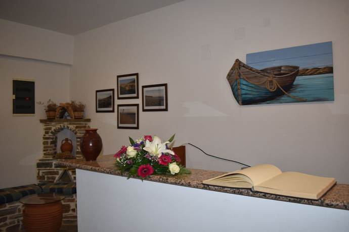 Imagen de los interiores del Hotel Studio Strouvalis. Foto 18