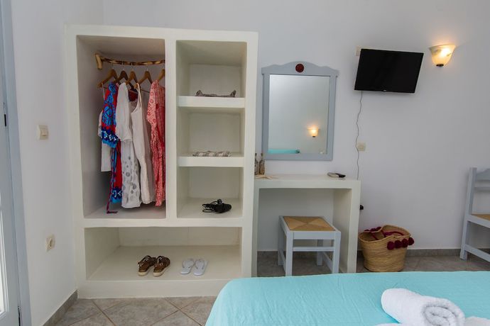 Imagen de la habitación del Hotel Studio Strouvalis. Foto 9