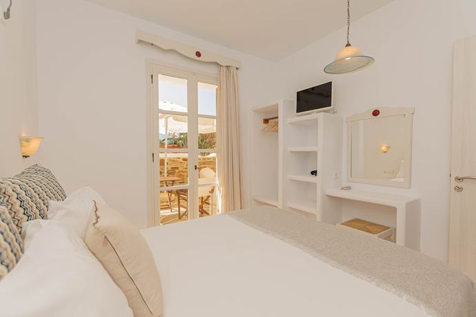 Imagen de la habitación del Hotel Studio Strouvalis. Foto 13