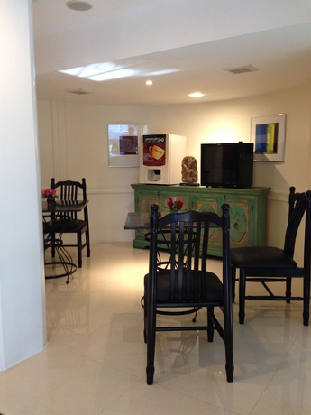 Imagen de los interiores del Hotel Studio Sukhumvit 18 By Icheck Inn. Foto 5