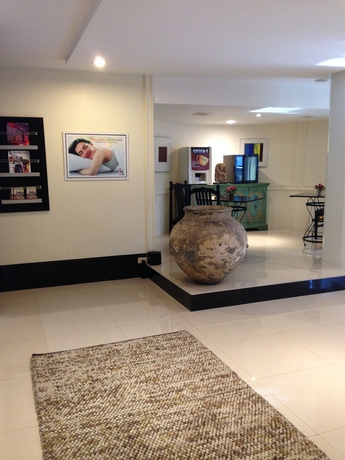 Imagen de los interiores del Hotel Studio Sukhumvit 18 By Icheck Inn. Foto 9
