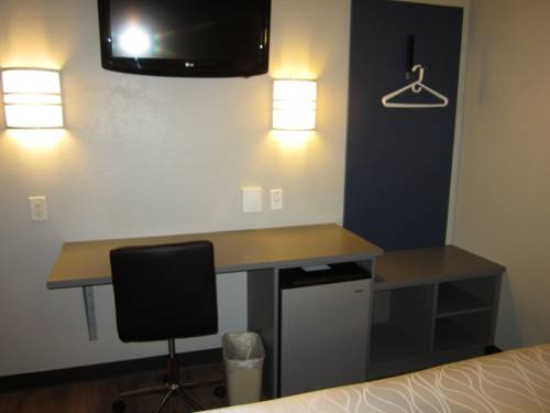 Imagen de la habitación del Hotel Studio Z/extended Stay & Lounge. Foto 15