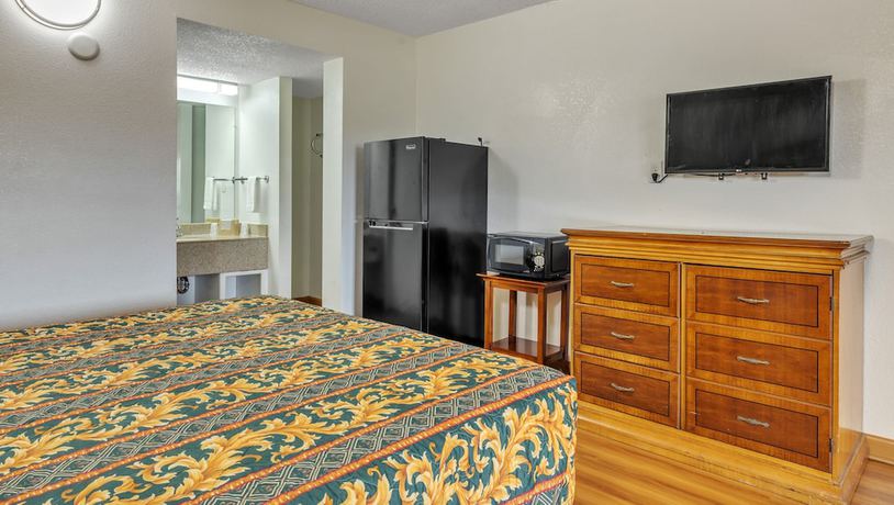 Imagen de la habitación del Hotel Studios And Suites 4 Less Emporia. Foto 8