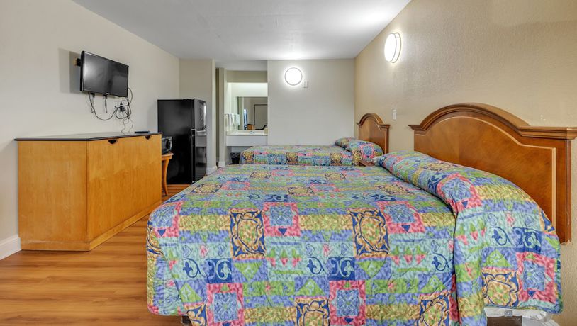 Imagen de la habitación del Hotel Studios And Suites 4 Less Emporia. Foto 9