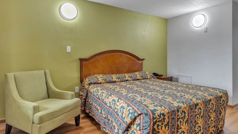 Imagen de la habitación del Hotel Studios And Suites 4 Less Emporia. Foto 10