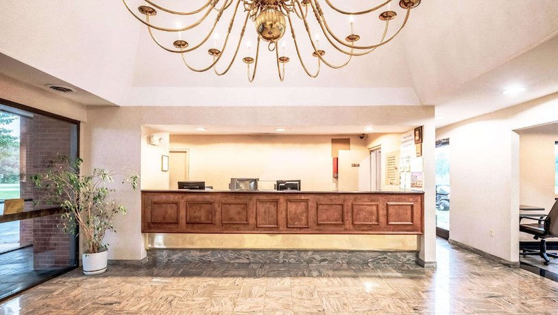 Imagen de los interiores del Hotel Studios And Suites 4 Less Emporia. Foto 19
