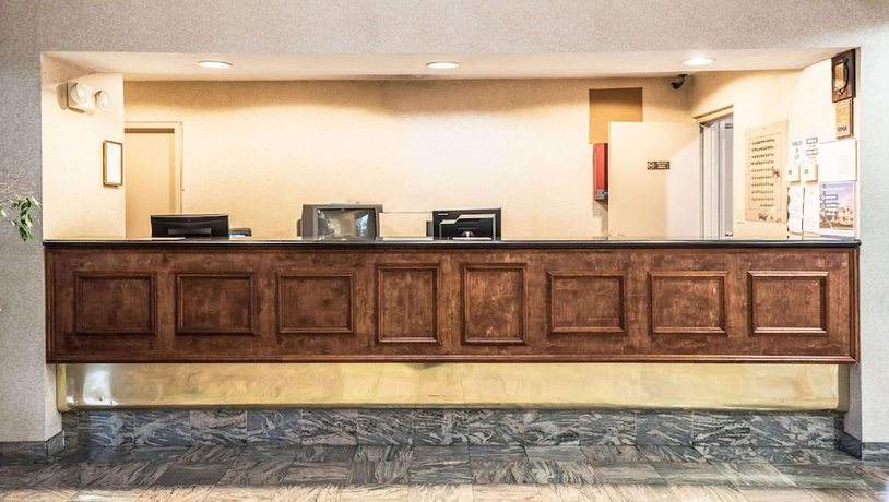 Imagen de los interiores del Hotel Studios And Suites 4 Less Emporia. Foto 20