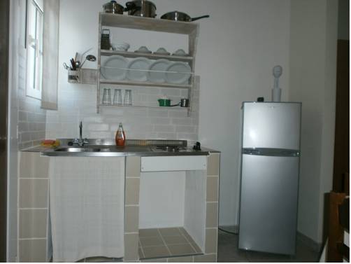 Imagen de la habitación del Hotel Studios Eliza. Foto 4