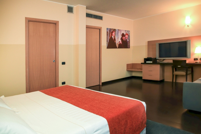 Imagen de la habitación del Hotel Studios. Foto 8