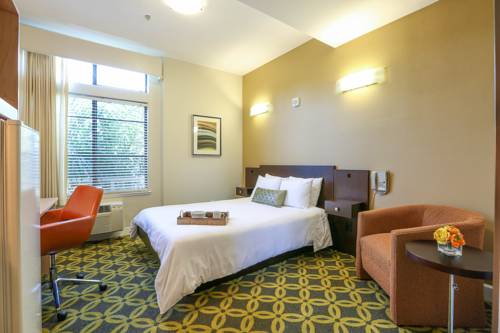 Imagen de la habitación del Hotel Studios Inn. Foto 6