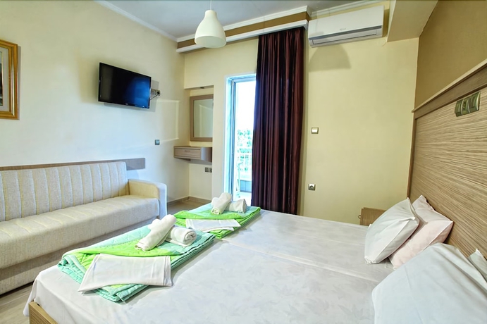 Imagen de la habitación del Hotel Studios Pieria. Foto 16