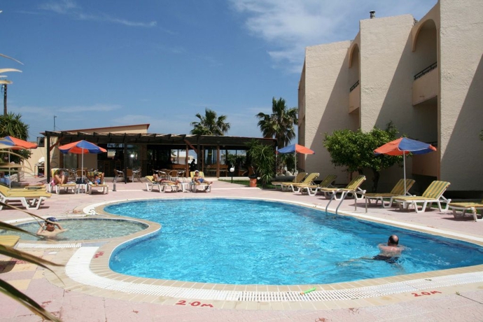 Imagen general del Hotel Studios Sevastos. Foto 12