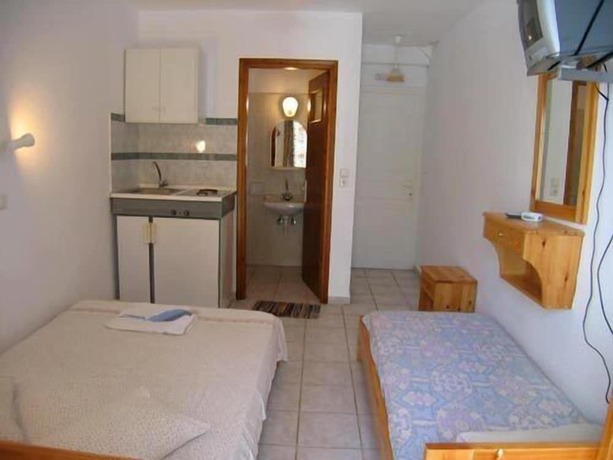 Imagen de la habitación del Hotel Studios Simos. Foto 18