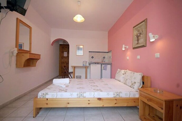 Imagen general del Hotel Studios Simos. Foto 9