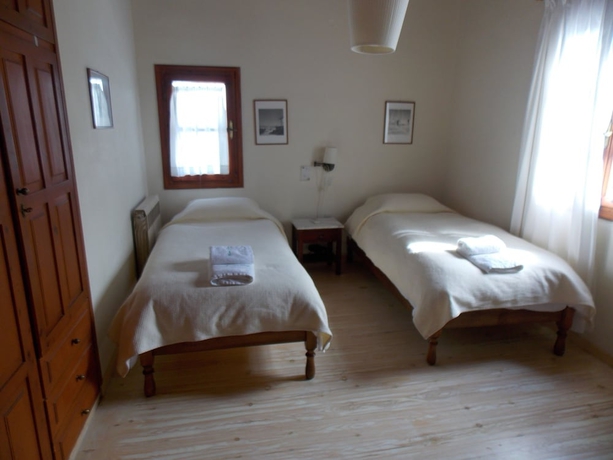 Imagen de la habitación del Hotel Studios and Suites Rania. Foto 3