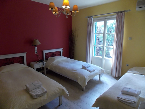Imagen de la habitación del Hotel Studios and Suites Rania. Foto 15