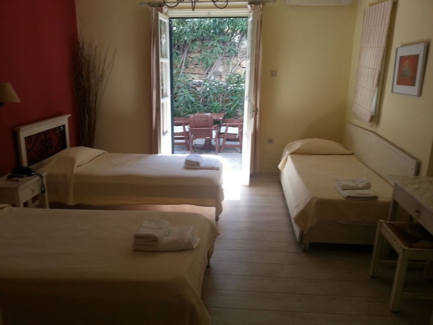 Imagen de la habitación del Hotel Studios and Suites Rania. Foto 17