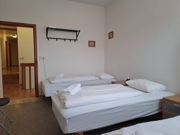Imagen de la habitación del Hotel Studlagil INN Hostel. Foto 2