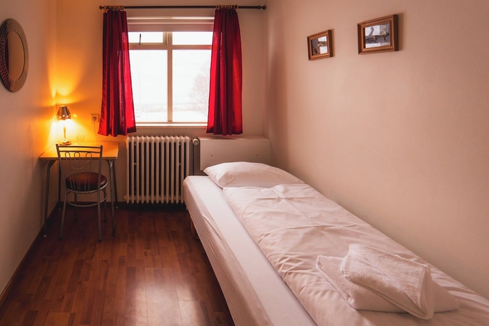 Imagen de la habitación del Hotel Studlagil INN Hostel. Foto 13