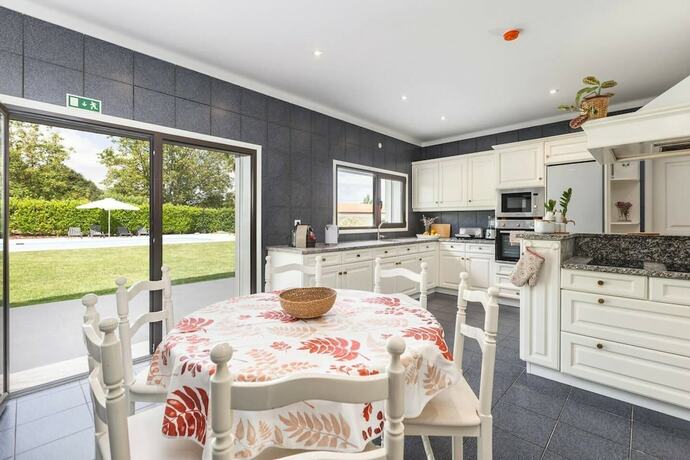 Imagen general del Hotel Stunning 6-bed House in Brito, Guimaraes. Foto 13